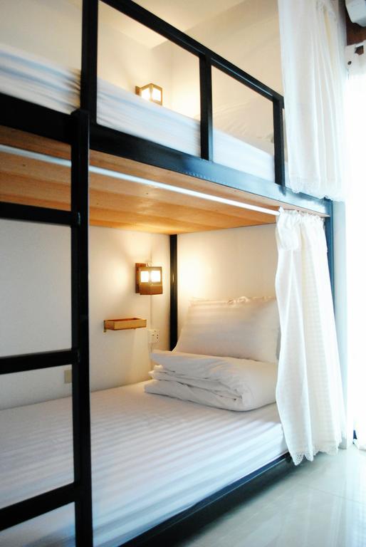 Rimnim Hostel Chiang Mai Rum bild