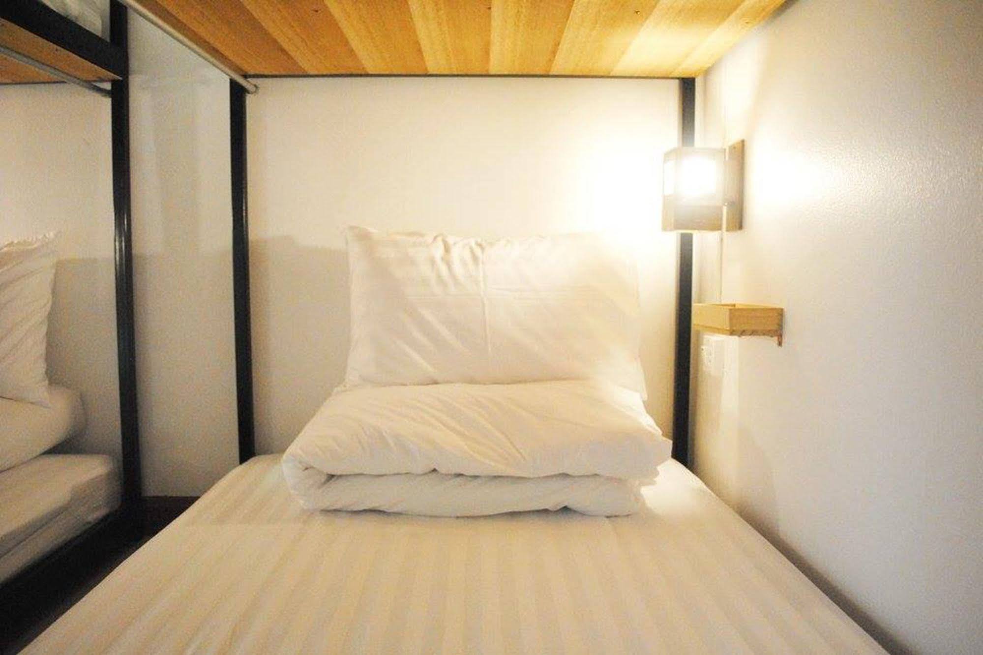 Rimnim Hostel Chiang Mai Exteriör bild