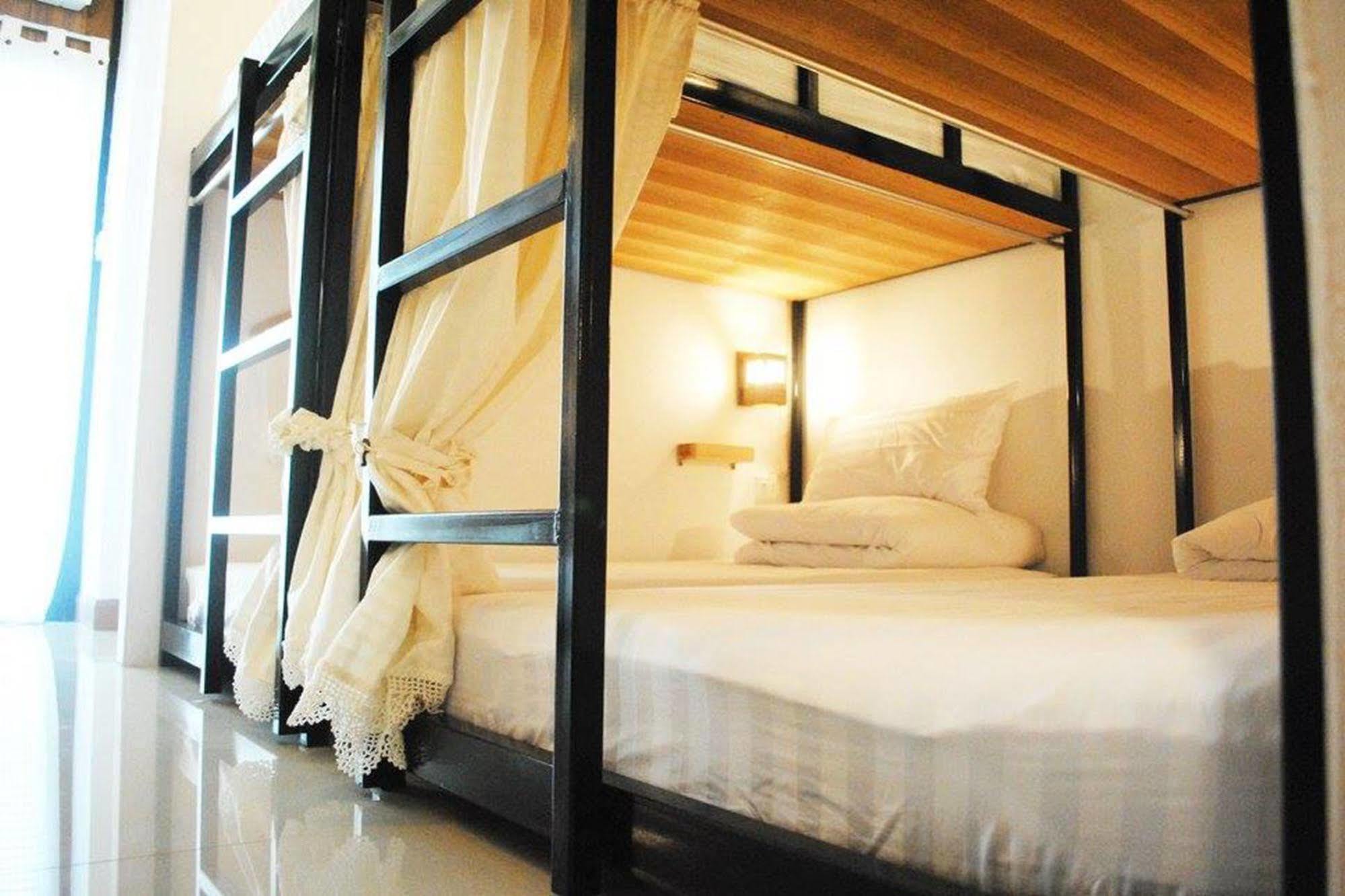 Rimnim Hostel Chiang Mai Exteriör bild